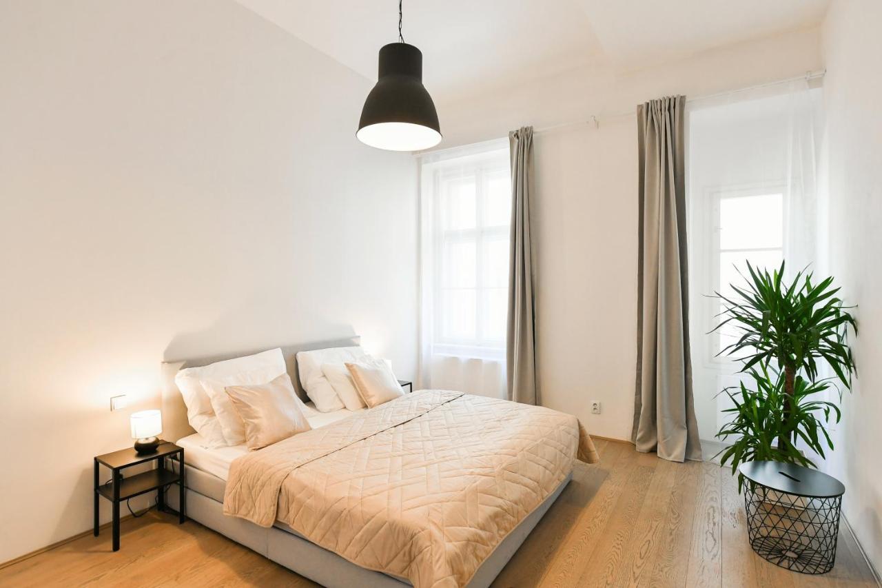 Klimentska 52 Residence Praha Bagian luar foto